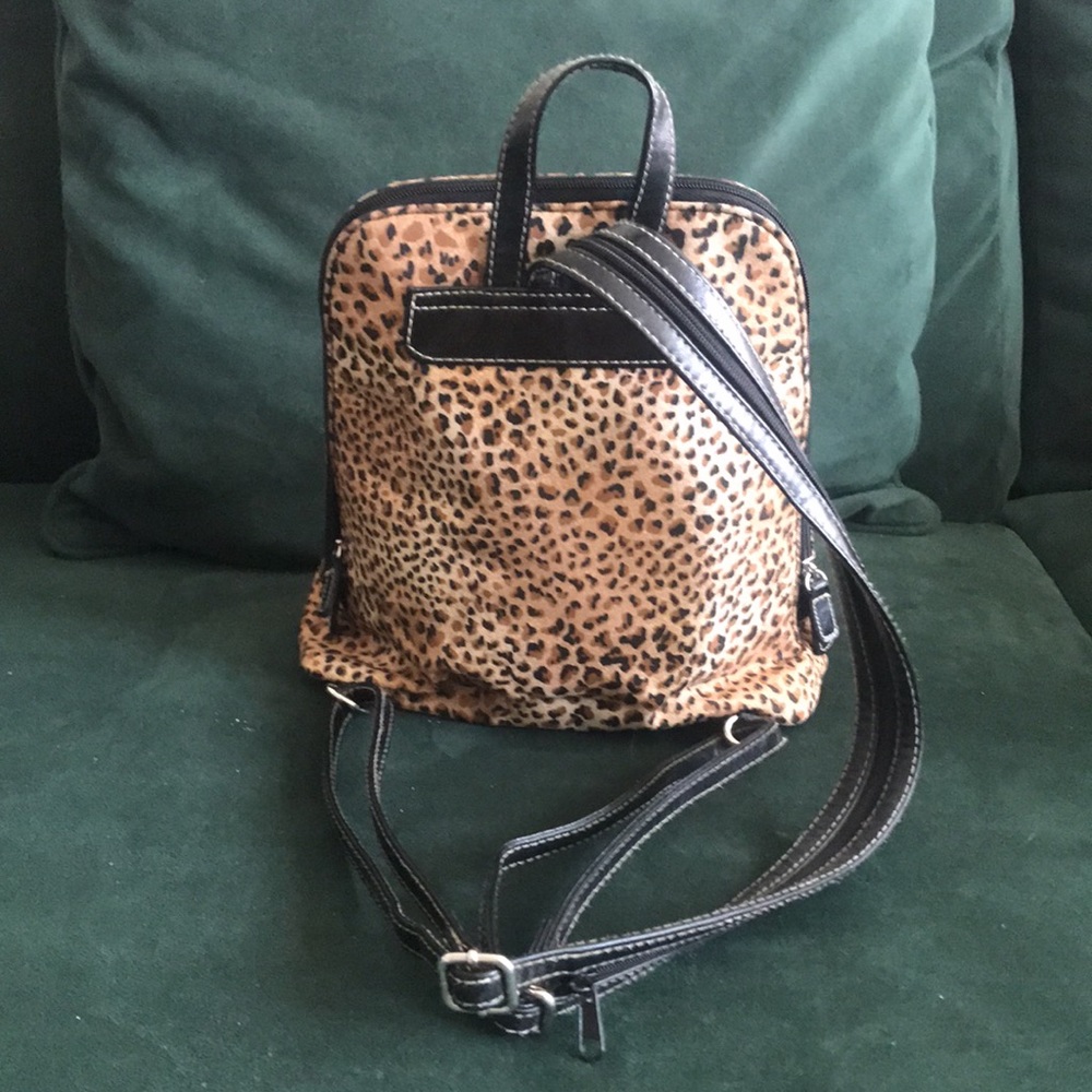 Vintage Leopard Backpack - Picture 3 of 10